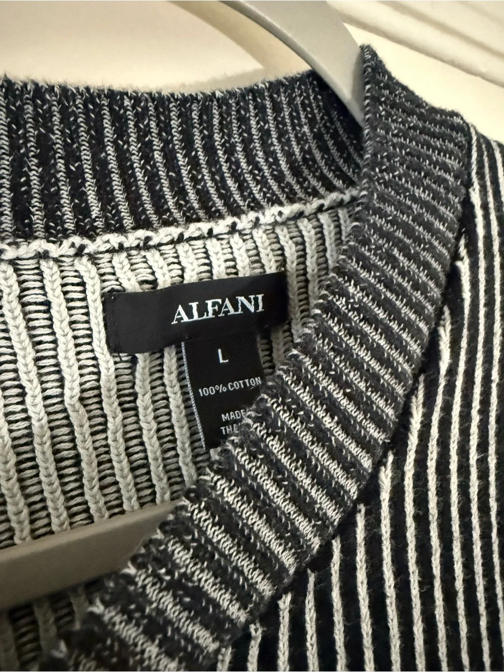 Alfani Men’s Gradient Black and White Crewneck Sweater Size Large